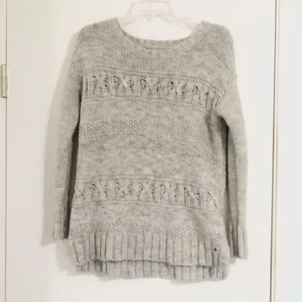 American Eagle Grey Cable Knit Crewneck Sweater